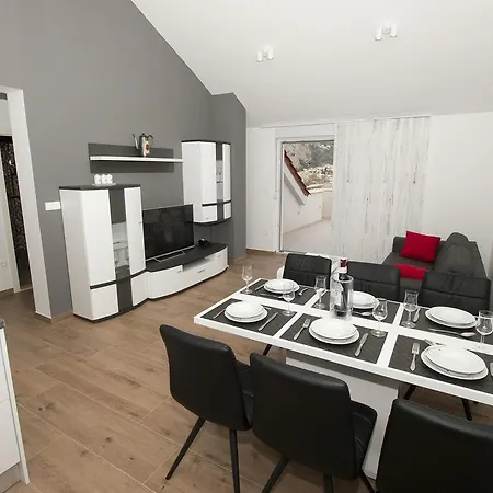 Apartment Lct Laura *